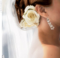 Wedding Wednesday: Flowers in Your Hair