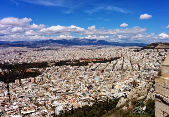 What to See, Eat and Wear for a Week in Athens in Spring