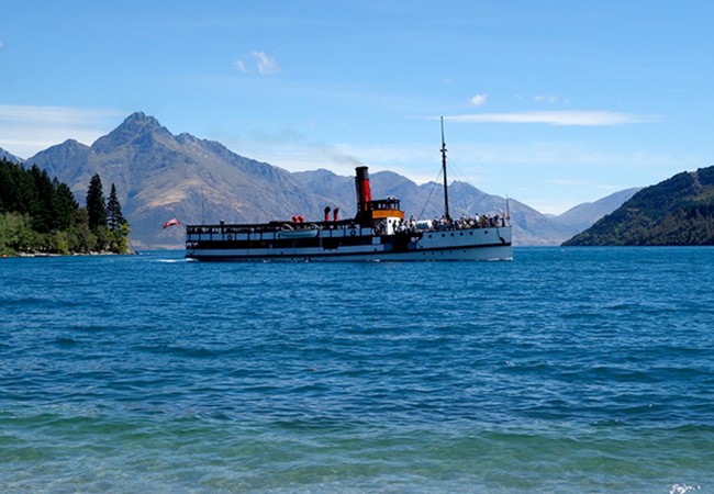 Exploring Queenstown Beaches and Gardens in New Zealand